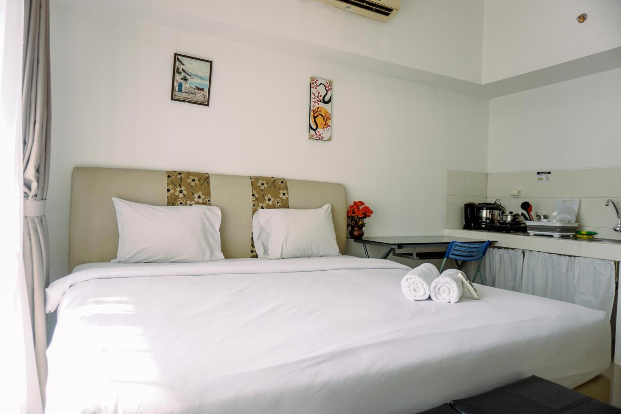 Apartment And Comfy At Ambassade Kuningan By Travelio